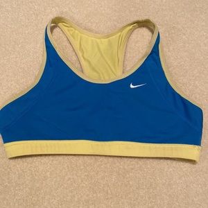 Nike reversible sports bra Dri-Fit L